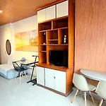 Lindo Studio Completo Na Barra Com Piscina No Rooftop Do Edf, Proximo Ao Porto Da Barra